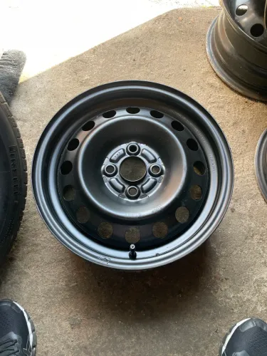 Roda de ferro aro 15 original Honda Fit City estado de nova