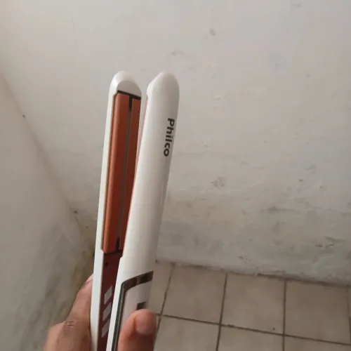 Prancha de cabelo Philco Infrared Rose branca
