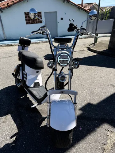 Scotter elétrica Yala R15