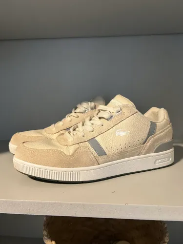 Lacoste T-Clip off white