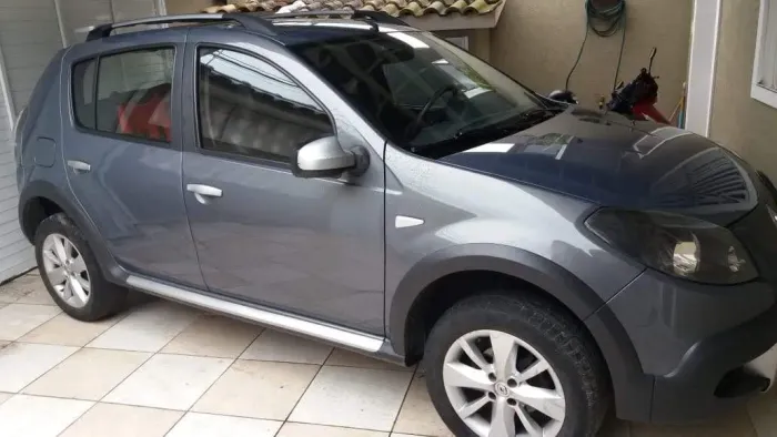 Renault Sandero Stepway Hi-power 1.6 8V 5P 2013