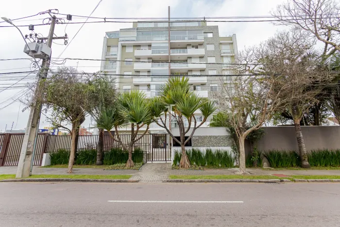 APARTAMENTO com 3 dormitórios à venda com 339m² por R$ 1.449.000,00 no bairro Alto da XV -
