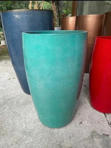 Vaso de piso vietnamita verde