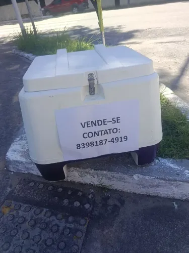 Baú de carga pra moto