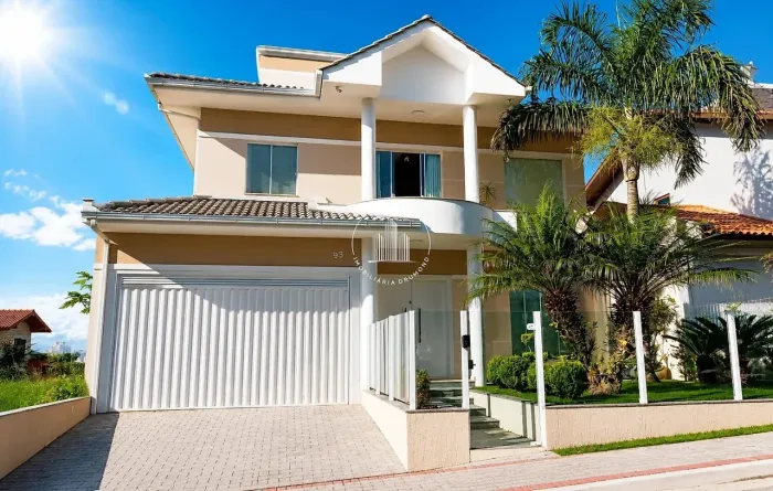 Casa para Venda em Palhoça, Pedra Branca, 4 dormitórios, 4 suítes, 4 banheiros, 4 vagas