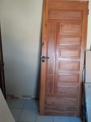 Porta Maciça Externa 80 x 2,10