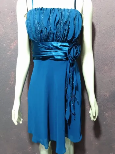 Vestido de festa curto Azul