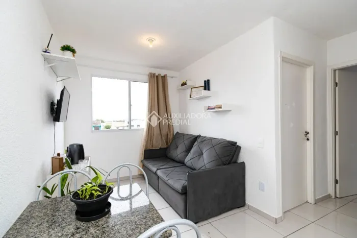 Apartamento 2 Quartos com Vaga em Pinhais | Semi Mobiliado | Excelente Iluminação Natural