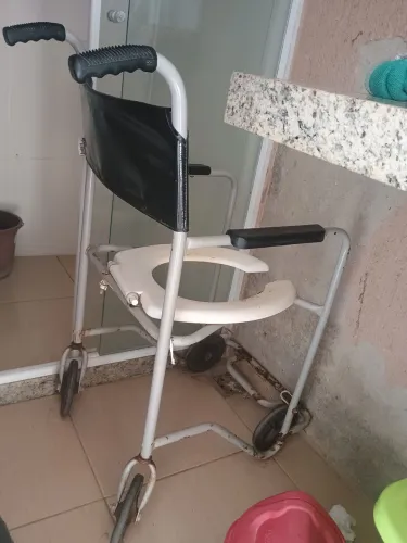 Cadeira higiênica 