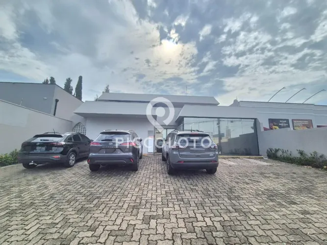 Sobrado para alugar em Campinas, Nova Campinas, com 9 quartos, com 455.5 m²