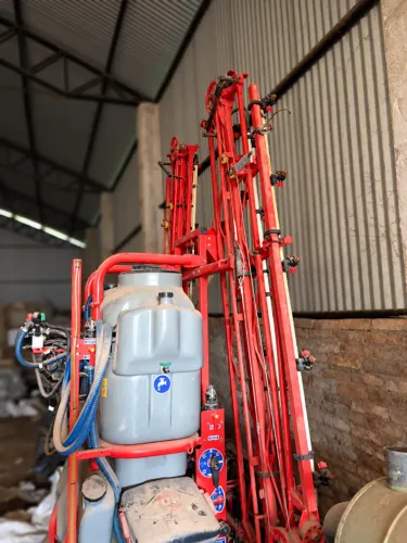 Pulverizador Porter 800L Kuhn, Ano 2024
