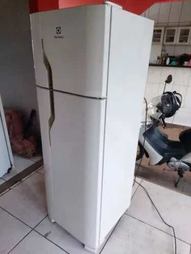 Geladeira Electrolux gelo Seco 260litros