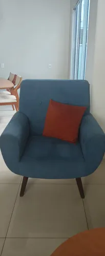 Sofá de sala e poltrona