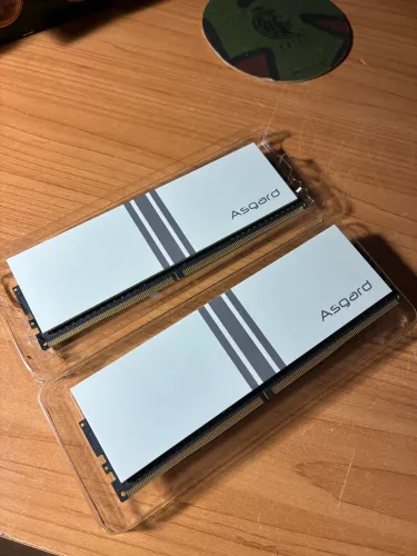Memória DDR4 linda rgb 16gb (2x8)