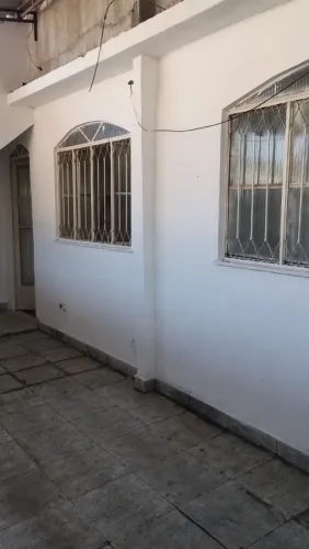 Casa próximo a rua Piraquara 