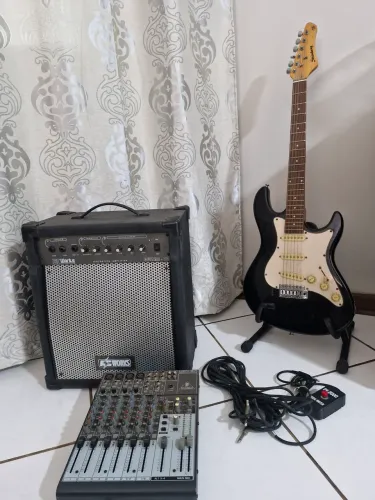 Kit completo para guitarra elétrica, ideal tanto para quem quer começar a tocar