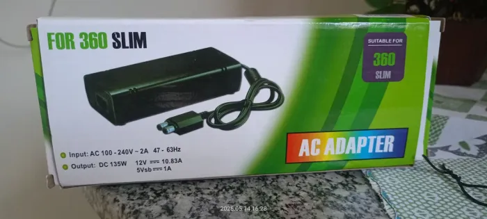 Fonte Xbox 360 slim 