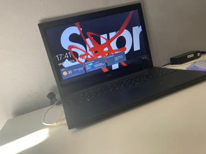 Dell Inspiron 5748 com Intel Core i5-4200U