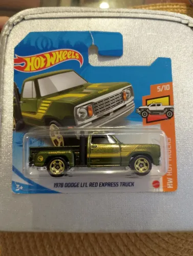 HOT WHEELS
