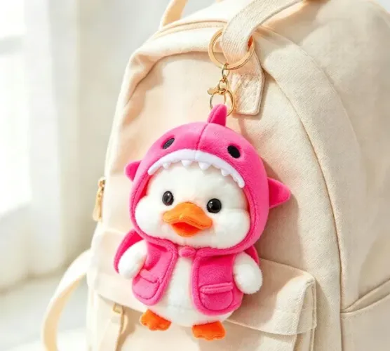 Chaveiro Patinho com Roupa de Tubarão