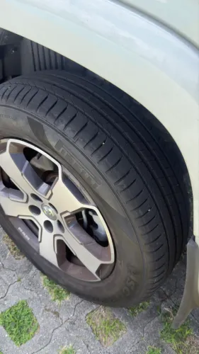 Jogo com 4 Pneus Pirelli Scorpion 235/60 R18 - Excelente Estado - 80% de vida