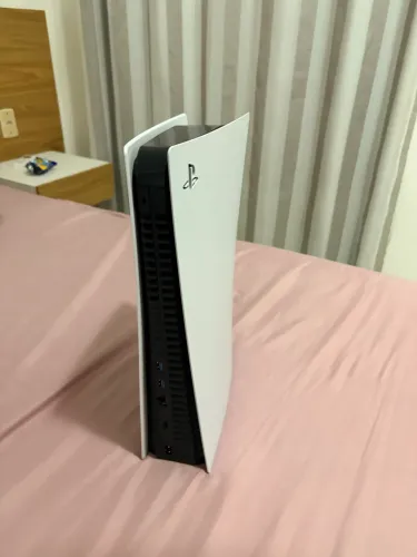 Vendo ps5 fat com um controle