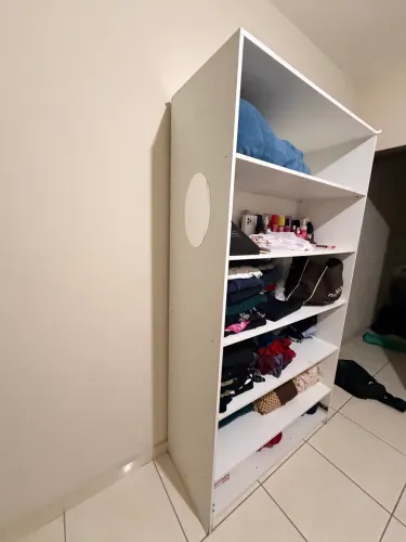 Sapateira /guarda roupa 