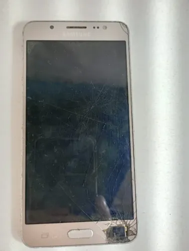 Celular smartphone samsung galaxy j5 2016 dourado- para peças