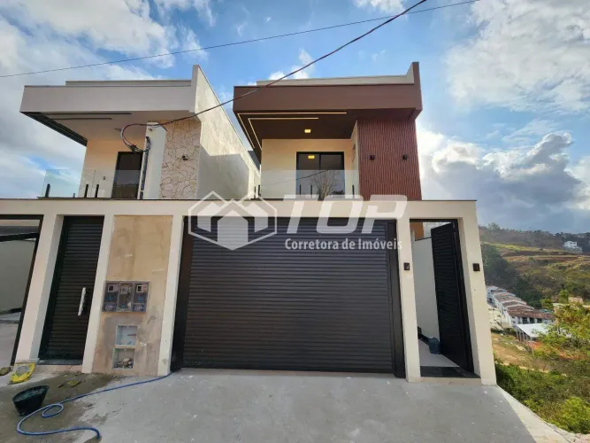 Casa Duplex com 03 quartos a Venda no Bairro: Paraiso Vale dos Cristais