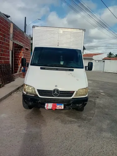 Sprinter 311 baú placa vermelha