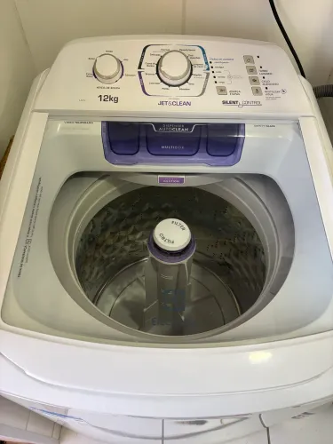 Máquina de lavar Electrolux 12kg