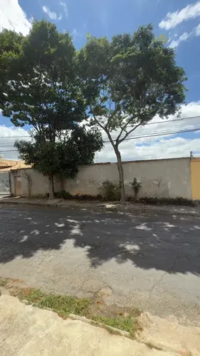 Imóvel para venda tem 525 metros quadrados em Céu Azul - Belo Horizonte - MG