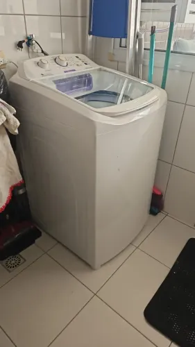 Máquina de lavar Electrolux LAC09 8.5kg - Usada