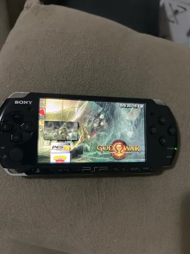 PSP 3001 desbloqueado com jogos! (Leia a descrição)