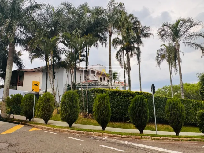 Casa à venda no Condomínio San Conrado com 3 quartos, sendo 1 suíte
