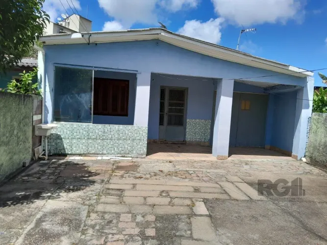casa 2 dormitórios com vaga de gararem no bairro Restinga Porto Alegre RS