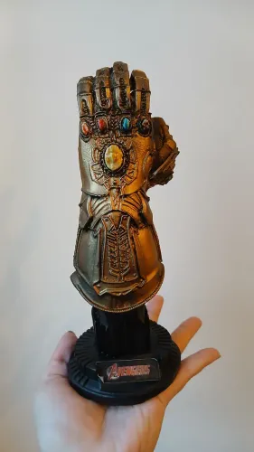 Manopla do Thanos - Marvel