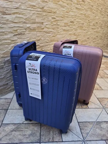 Malas de viagem novas sem uso 