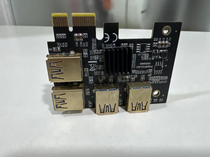 Multiplicador PCI-E 1x para 4 USB | Mineração / Riser