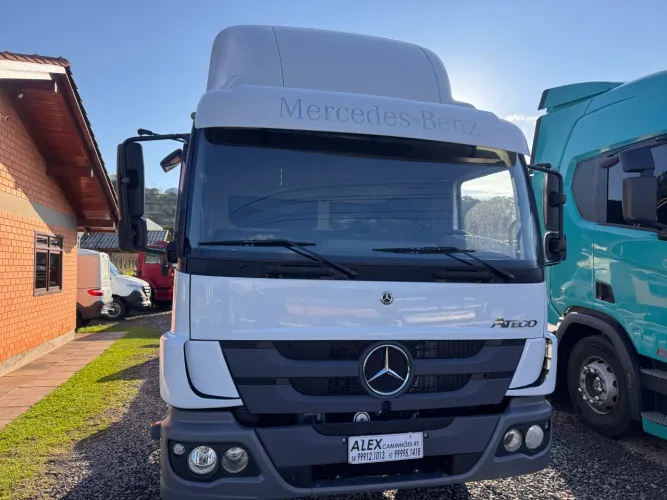 Atego 1726 ano 2022
