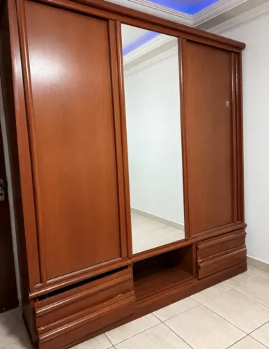 GUARDA ROUPA MADEIRA