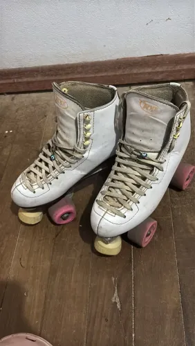 Patins RYE profissional original nº 38 + polaina marrom! Apenas R$ 350