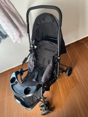 Vendo Carrinho de Bebê Cosco Kids Reverse