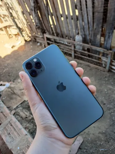 Vende-se IPhone 11 Pro