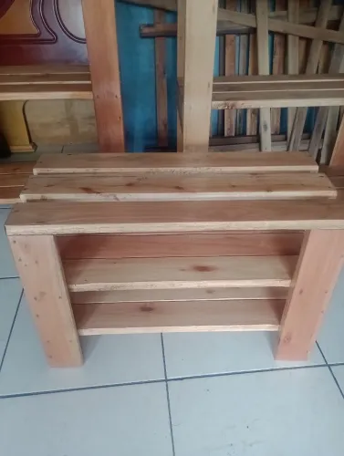 Sapateira de assento com 3 compartimento 199,00