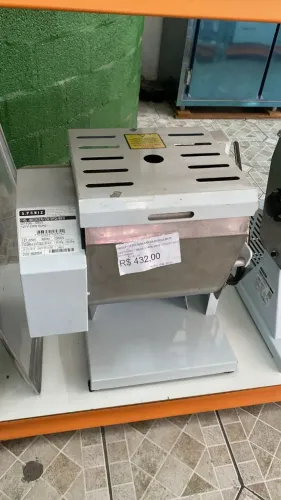 Amassadeira Semi Rapida Basculante 127/220 V 60Hz Gastromac MBI 06