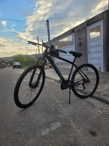 Bicicleta Aro 29 GTS 21 marchas Semi Nova