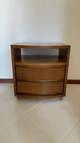 Criado mudo 