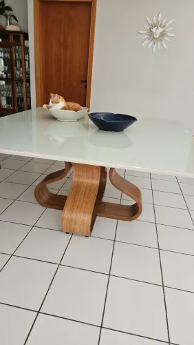 Mesa de jantar para 8 lugares