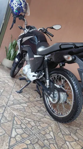 VENDO TITAN 150 2015